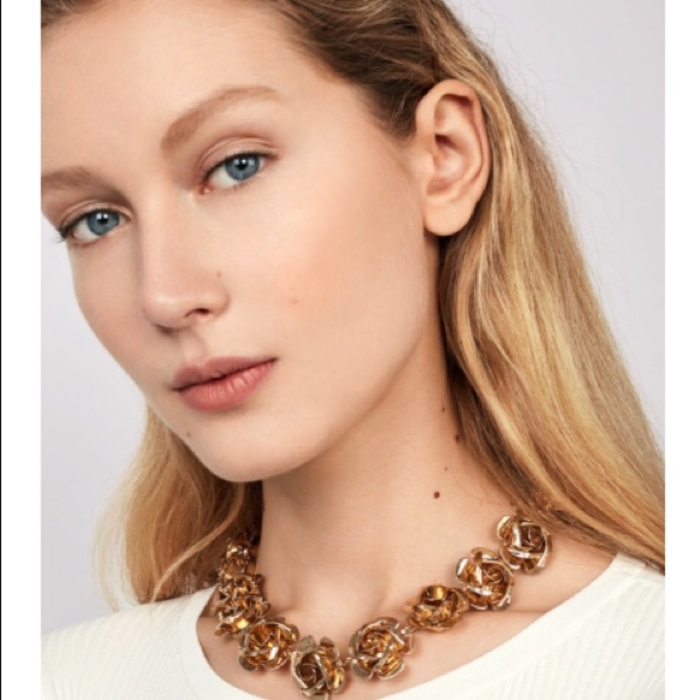 BaubleBar flower statement necklace